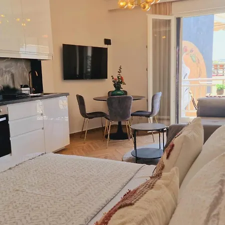 Διαμέρισμα Perea Luxury 20 Miters From Sea In Downtown Of Perea *