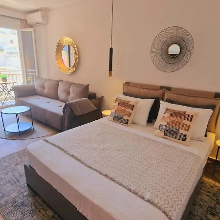 Perea Luxury 20 Miters From Sea In Downtown Of Perea