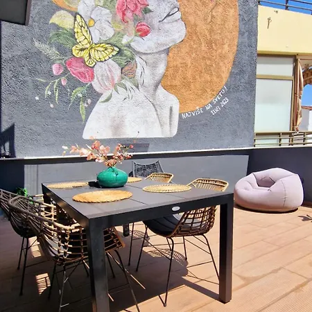 Perea Luxury 20 Miters From Sea In Downtown Of Perea Διαμέρισμα Περαία