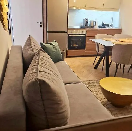 Perea Luxury 20 Miters From Sea In Downtown Of Perea Apartmán Peraía
