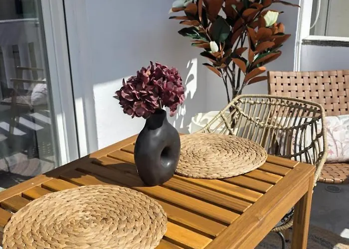 Perea Luxury 20 Miters From Sea In Downtown Of Perea Peraía