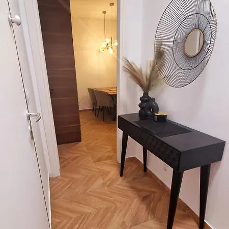 Апартаменты Perea Luxury 20 Miters From Sea In Downtown Of Perea Переа