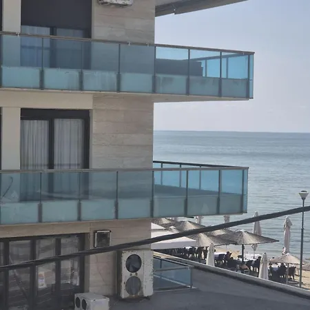 Perea Luxury 20 Miters From Sea In Downtown Of Perea * Переа