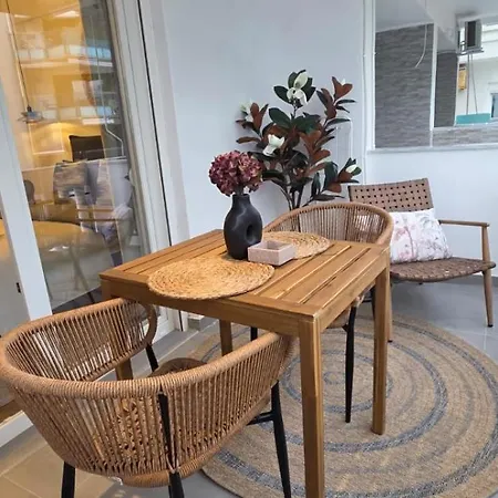 Апартаменты Perea Luxury 20 Miters From Sea In Downtown Of Perea